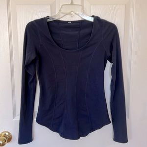 Lululemon long sleeve navy shirt, size 2, excellent condition!